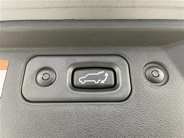 デリカD:5 G パワーパッケージ 社外ナビ Bluetooth フルセグ CD DVD 4WD フリップダウンモニター バックカメラ ETC レーダークルーズコントロール パワーバックドア 両側パワースライドドア ドラレコ(17枚目)