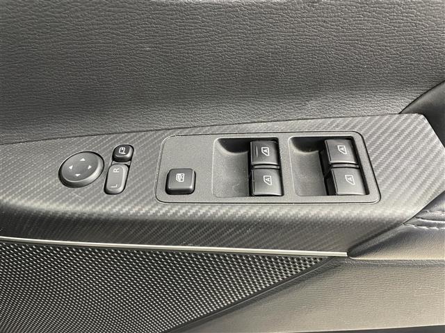 デリカD:5 G パワーパッケージ 社外ナビ Bluetooth フルセグ CD DVD 4WD フリップダウンモニター バックカメラ ETC レーダークルーズコントロール パワーバックドア 両側パワースライドドア ドラレコ(20枚目)