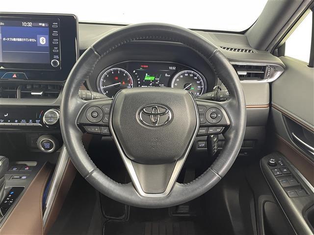 ハリアー Ｇ　トヨタセーフティーセンス　レーダークルーズコントロール　ＬＴＡ　プリクラッシュセーフティー　純正ディスプレイオーディオ　バックカメラ　デジタルインナーミラー　パワーバックドア　パワーシート（4枚目）