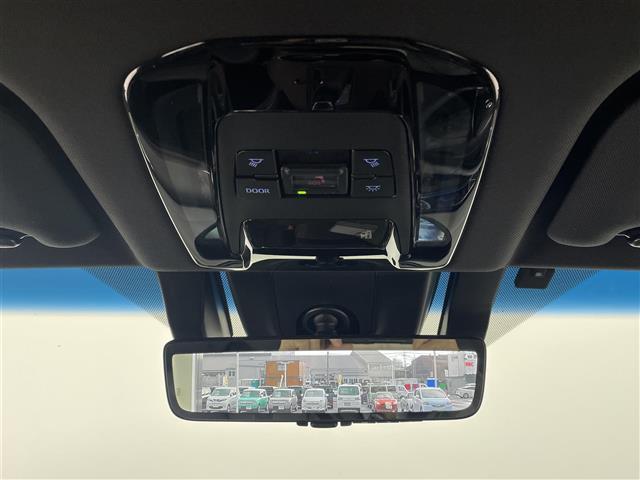 ハリアー Ｇ　トヨタセーフティーセンス　レーダークルーズコントロール　ＬＴＡ　プリクラッシュセーフティー　純正ディスプレイオーディオ　バックカメラ　デジタルインナーミラー　パワーバックドア　パワーシート（13枚目）