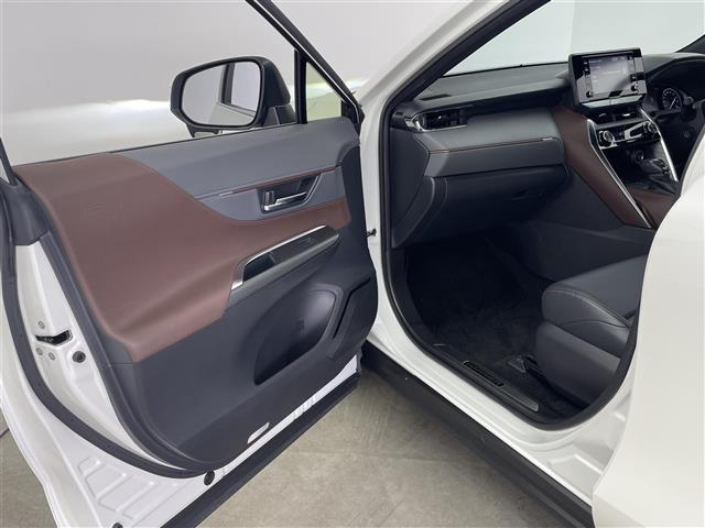 ハリアー Ｇ　トヨタセーフティーセンス　レーダークルーズコントロール　ＬＴＡ　プリクラッシュセーフティー　純正ディスプレイオーディオ　バックカメラ　デジタルインナーミラー　パワーバックドア　パワーシート（23枚目）