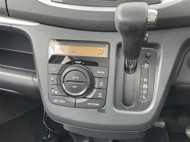 ワゴンRスティングレー X フルセグTV 衝突軽減ブレーキ アイドリングストップスマートキー オートライト 運転席シートヒーター 純正フロアマット 純正14インチアルミホイール ドアバイザー 横滑り防止システム(11枚目)