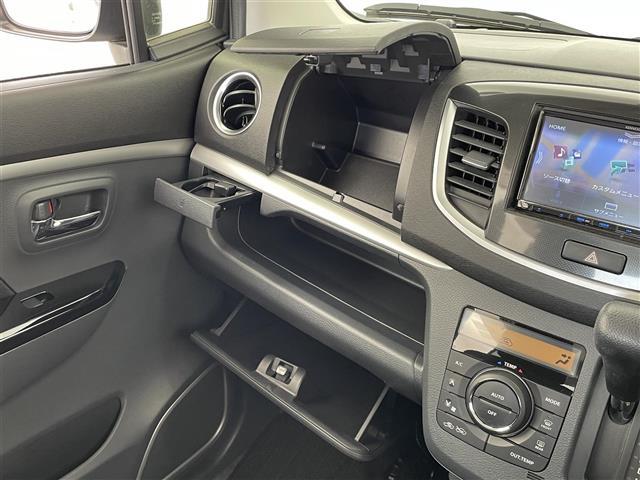 ワゴンRスティングレー X フルセグTV 衝突軽減ブレーキ アイドリングストップスマートキー オートライト 運転席シートヒーター 純正フロアマット 純正14インチアルミホイール ドアバイザー 横滑り防止システム(15枚目)