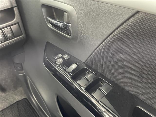 ワゴンRスティングレー X フルセグTV 衝突軽減ブレーキ アイドリングストップスマートキー オートライト 運転席シートヒーター 純正フロアマット 純正14インチアルミホイール ドアバイザー 横滑り防止システム(16枚目)