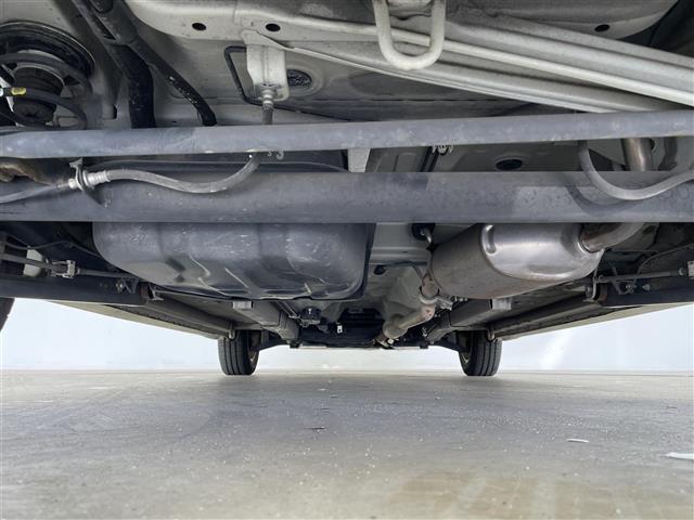 ワゴンRスティングレー X フルセグTV 衝突軽減ブレーキ アイドリングストップスマートキー オートライト 運転席シートヒーター 純正フロアマット 純正14インチアルミホイール ドアバイザー 横滑り防止システム(43枚目)