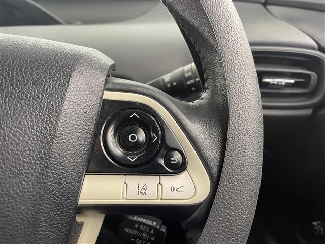 プリウス Ｓセーフティプラス　社外ナビ　Ｂｌｕｅｔｏｏｔｈ　フルセグ　ＣＤ　ＤＶＤ　バックカメラ　レーダークルーズコントロール　ＬＴＡ　ＡＨＢ　ビルトインＥＴＣ　ステアリングスイッチ　オートリトラミラー　スマートキー（6枚目）