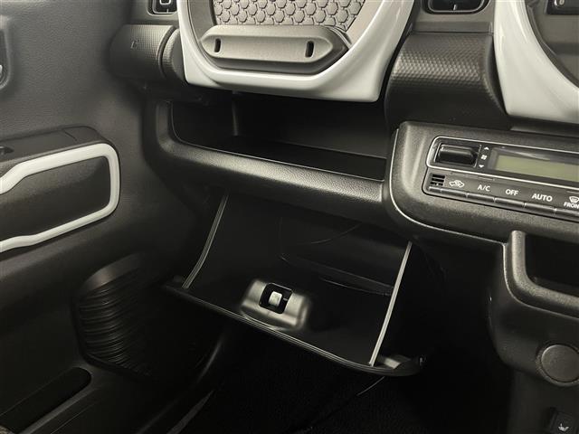 ハスラー ハイブリッドＸ　純正ＳＤナビ（ＫＸＭ－Ｅ５０４Ｗ）　スズキセーフティサポート　シートヒーター　コーナーセンサー　ＬＥＤヘッドライト　ビルトインＥＴＣ　　純正フロアマット　純正アルミホイル１５インチ（14枚目）