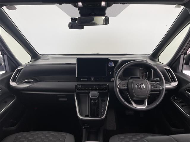 ヴォクシー ハイブリッドS-Z 純正後席モニター 快適利便PKG CD DVD パワーバックドア オートホールド 両側パワースライドドア トヨタセーフティーセンス 衝突軽減ブレーキ BSM HDMI ステアリングヒーター ETC(2枚目)