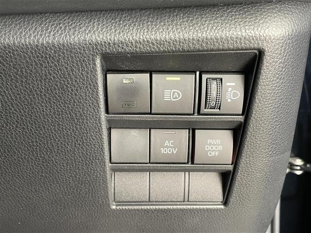 ヴォクシー ハイブリッドS-Z 純正後席モニター 快適利便PKG CD DVD パワーバックドア オートホールド 両側パワースライドドア トヨタセーフティーセンス 衝突軽減ブレーキ BSM HDMI ステアリングヒーター ETC(17枚目)