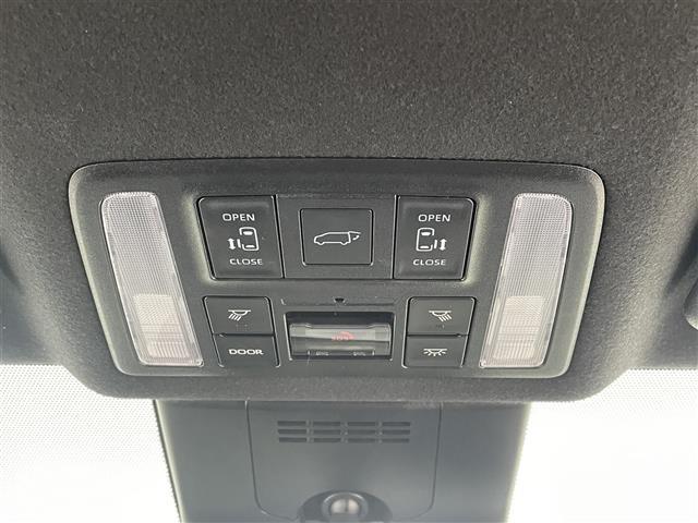 ヴォクシー ハイブリッドS-Z 純正後席モニター 快適利便PKG CD DVD パワーバックドア オートホールド 両側パワースライドドア トヨタセーフティーセンス 衝突軽減ブレーキ BSM HDMI ステアリングヒーター ETC(19枚目)