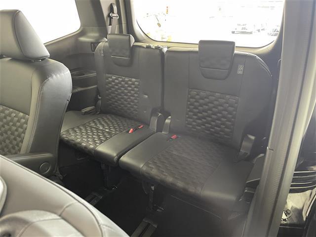 ヴォクシー ハイブリッドS-Z 純正後席モニター 快適利便PKG CD DVD パワーバックドア オートホールド 両側パワースライドドア トヨタセーフティーセンス 衝突軽減ブレーキ BSM HDMI ステアリングヒーター ETC(28枚目)