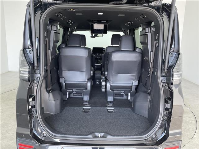 ヴォクシー ハイブリッドS-Z 純正後席モニター 快適利便PKG CD DVD パワーバックドア オートホールド 両側パワースライドドア トヨタセーフティーセンス 衝突軽減ブレーキ BSM HDMI ステアリングヒーター ETC(33枚目)