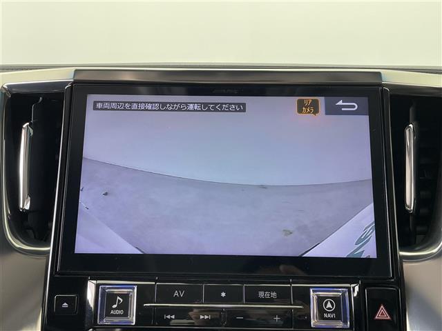アルファード ２．５Ｓ　ワンオーナー／アルパイン１１インチ／アルパイン後部座席モニター／アルパインエアロ／ＴＥＩＮ車高調／ＧＰＳレーダー／デジタルインナーミラー／両側パワスラ／コーナーセンサー／バックカメラ／オートハイビーム（10枚目）