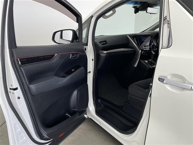 アルファード ２．５Ｓ　ワンオーナー／アルパイン１１インチ／アルパイン後部座席モニター／アルパインエアロ／ＴＥＩＮ車高調／ＧＰＳレーダー／デジタルインナーミラー／両側パワスラ／コーナーセンサー／バックカメラ／オートハイビーム（24枚目）