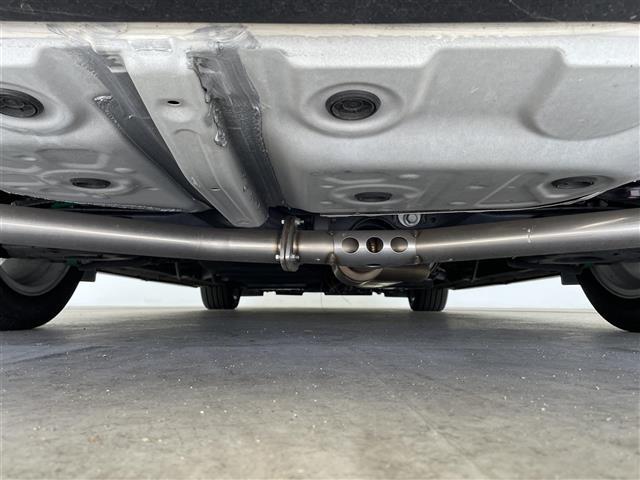 アルファード ２．５Ｓ　ワンオーナー／アルパイン１１インチ／アルパイン後部座席モニター／アルパインエアロ／ＴＥＩＮ車高調／ＧＰＳレーダー／デジタルインナーミラー／両側パワスラ／コーナーセンサー／バックカメラ／オートハイビーム（42枚目）