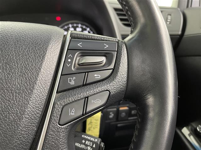 アルファード ２．５Ｓ　Ｃパッケージ　ワンオーナー／ウェッズ・マーベリックアルミホイル／アルパイン１１インチナビ／フリップダウンモニター／リフトアップスピーカー／ウーファー／ローダウンサスペンション／イエローフォグ／サンルーフ／（6枚目）