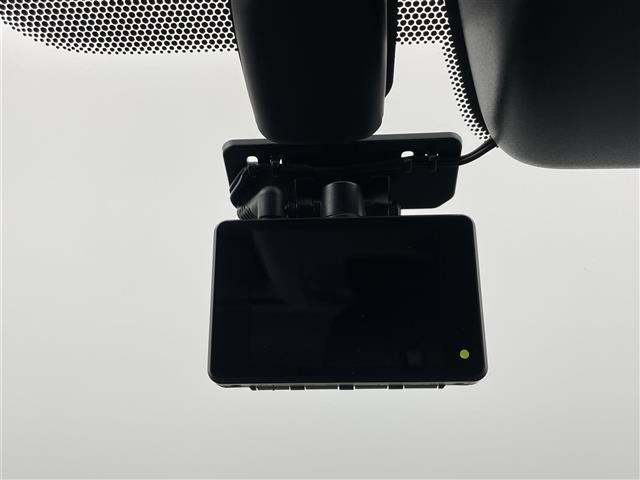 アルファード ２．５Ｓ　Ｃパッケージ　ワンオーナー／ウェッズ・マーベリックアルミホイル／アルパイン１１インチナビ／フリップダウンモニター／リフトアップスピーカー／ウーファー／ローダウンサスペンション／イエローフォグ／サンルーフ／（15枚目）