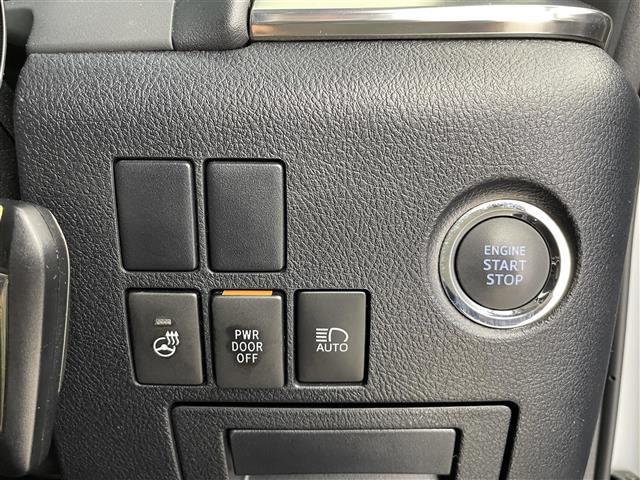 アルファード ２．５Ｓ　Ｃパッケージ　ワンオーナー／ウェッズ・マーベリックアルミホイル／アルパイン１１インチナビ／フリップダウンモニター／リフトアップスピーカー／ウーファー／ローダウンサスペンション／イエローフォグ／サンルーフ／（18枚目）