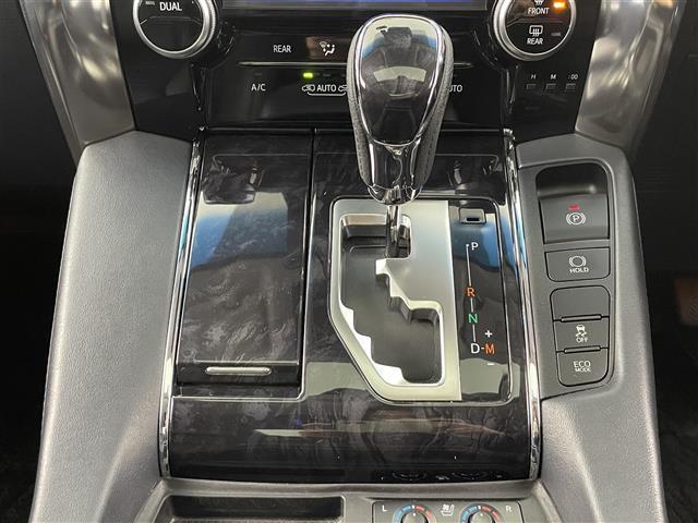 アルファード ２．５Ｓ　Ｃパッケージ　ワンオーナー／ウェッズ・マーベリックアルミホイル／アルパイン１１インチナビ／フリップダウンモニター／リフトアップスピーカー／ウーファー／ローダウンサスペンション／イエローフォグ／サンルーフ／（19枚目）