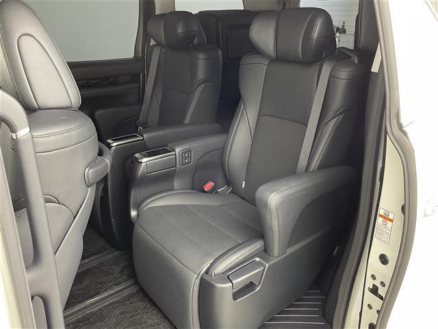 アルファード ２．５Ｓ　Ｃパッケージ　ワンオーナー／ウェッズ・マーベリックアルミホイル／アルパイン１１インチナビ／フリップダウンモニター／リフトアップスピーカー／ウーファー／ローダウンサスペンション／イエローフォグ／サンルーフ／（26枚目）