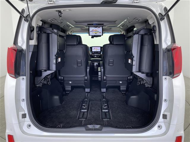 アルファード ２．５Ｓ　Ｃパッケージ　ワンオーナー／ウェッズ・マーベリックアルミホイル／アルパイン１１インチナビ／フリップダウンモニター／リフトアップスピーカー／ウーファー／ローダウンサスペンション／イエローフォグ／サンルーフ／（32枚目）