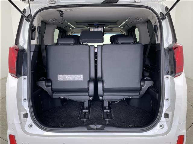 アルファード ２．５Ｓ　Ｃパッケージ　ワンオーナー／ウェッズ・マーベリックアルミホイル／アルパイン１１インチナビ／フリップダウンモニター／リフトアップスピーカー／ウーファー／ローダウンサスペンション／イエローフォグ／サンルーフ／（33枚目）