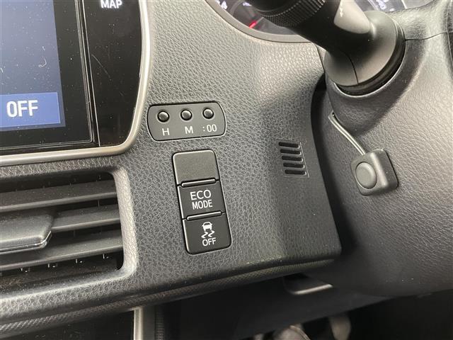 ヴォクシー ＺＳ　煌ＩＩ　７人乗り　衝突軽減　純正１０型ナビ　フルセグＴＶ　ＢＴ対応　ＨＤＭＩ　ＵＳＢ　Ｂカメラ　後席モニター　両側電動スライドドア　ＥＴＣ　モデリスタエアロ　シグネチャーイルミブレード　クリアランスソナー（16枚目）