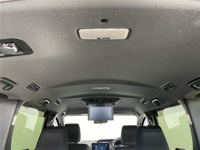 ヴォクシー ＺＳ　煌ＩＩ　７人乗り　衝突軽減　純正１０型ナビ　フルセグＴＶ　ＢＴ対応　ＨＤＭＩ　ＵＳＢ　Ｂカメラ　後席モニター　両側電動スライドドア　ＥＴＣ　モデリスタエアロ　シグネチャーイルミブレード　クリアランスソナー（24枚目）