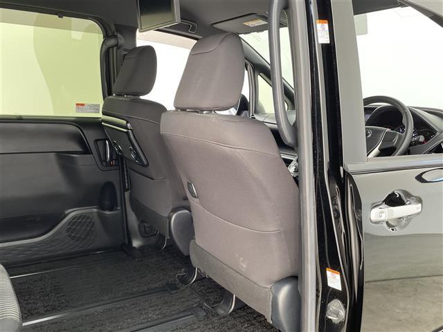 ヴォクシー ＺＳ　煌ＩＩ　７人乗り　衝突軽減　純正１０型ナビ　フルセグＴＶ　ＢＴ対応　ＨＤＭＩ　ＵＳＢ　Ｂカメラ　後席モニター　両側電動スライドドア　ＥＴＣ　モデリスタエアロ　シグネチャーイルミブレード　クリアランスソナー（31枚目）