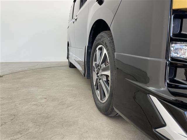 ヴォクシー ＺＳ　煌ＩＩ　７人乗り　衝突軽減　純正１０型ナビ　フルセグＴＶ　ＢＴ対応　ＨＤＭＩ　ＵＳＢ　Ｂカメラ　後席モニター　両側電動スライドドア　ＥＴＣ　モデリスタエアロ　シグネチャーイルミブレード　クリアランスソナー（41枚目）