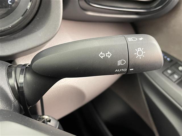 ヤリス ハイブリッドG 衝突軽減 BSM パノラミックビューモニター 純正ディスプレイオーディオ フルセグTV BT対応 CD/DVD AppleCarPlay AndroidAuto ETC2.0 前後ドライブレコーダー(8枚目)