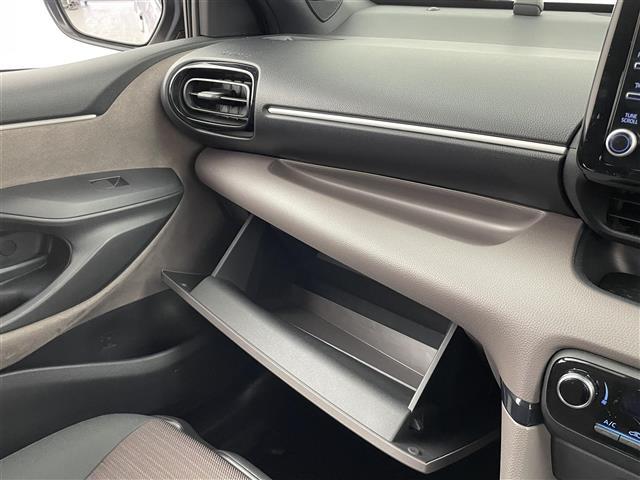 ヤリス ハイブリッドG 衝突軽減 BSM パノラミックビューモニター 純正ディスプレイオーディオ フルセグTV BT対応 CD/DVD AppleCarPlay AndroidAuto ETC2.0 前後ドライブレコーダー(21枚目)