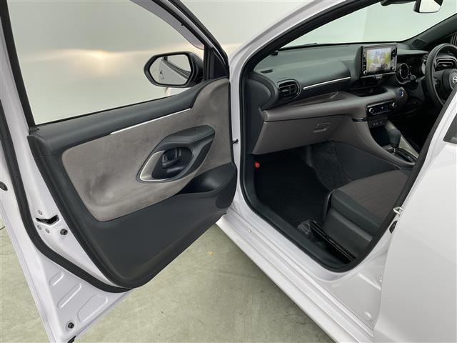 ヤリス ハイブリッドG 衝突軽減 BSM パノラミックビューモニター 純正ディスプレイオーディオ フルセグTV BT対応 CD/DVD AppleCarPlay AndroidAuto ETC2.0 前後ドライブレコーダー(22枚目)