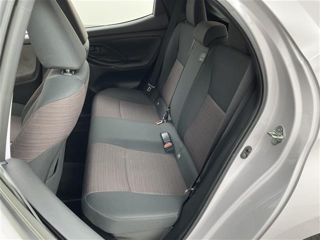 ヤリス ハイブリッドG 衝突軽減 BSM パノラミックビューモニター 純正ディスプレイオーディオ フルセグTV BT対応 CD/DVD AppleCarPlay AndroidAuto ETC2.0 前後ドライブレコーダー(25枚目)