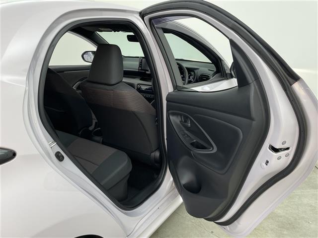 ヤリス ハイブリッドG 衝突軽減 BSM パノラミックビューモニター 純正ディスプレイオーディオ フルセグTV BT対応 CD/DVD AppleCarPlay AndroidAuto ETC2.0 前後ドライブレコーダー(28枚目)