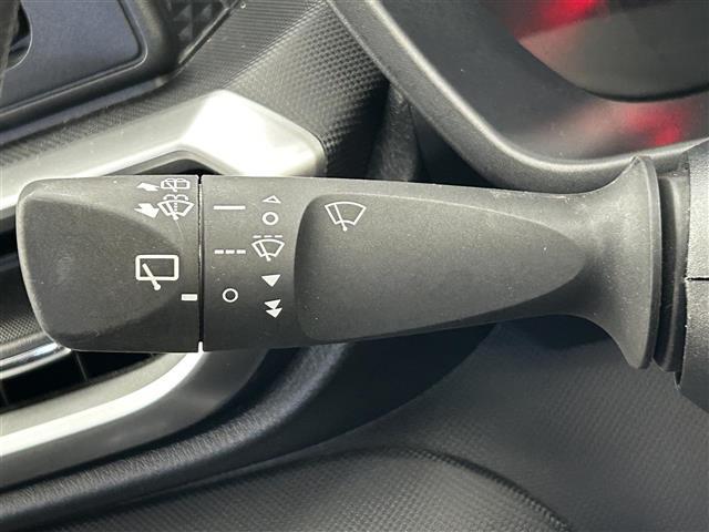 ロッキー Ｇ　純正ＳＤナビ（ＢＴ／ＣＤ／ＤＶＤ／フルセグ）／スマートアシスト／コーナーセンサー／レーダークルーズコントロール／レーンキープアシスト／オートライト／オートマチックハイビーム／アイドリングストップ（8枚目）