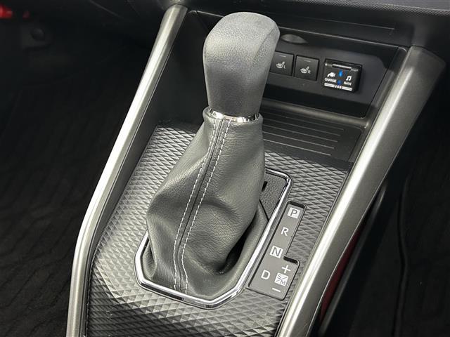 ロッキー Ｇ　純正ＳＤナビ（ＢＴ／ＣＤ／ＤＶＤ／フルセグ）／スマートアシスト／コーナーセンサー／レーダークルーズコントロール／レーンキープアシスト／オートライト／オートマチックハイビーム／アイドリングストップ（12枚目）