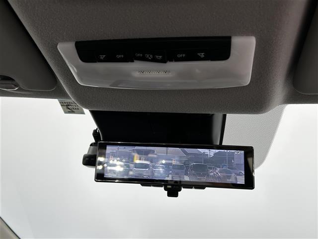 ノート オーテック 純正ディーラーナビ/全方位カメラ/アラウンドビューモニター/オートブレーキホールド/レーダークルコン/置くだけ充電/ステアリングヒーター/パーキングアシスト/ビルトインETC/コーナーセンサー(14枚目)