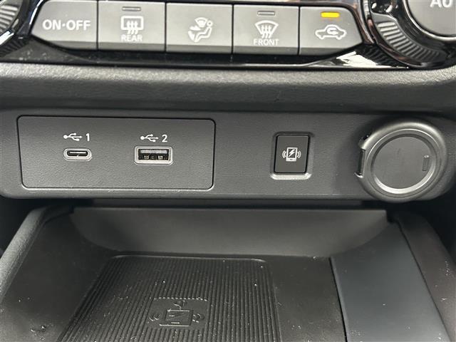 ノート オーテック　純正ディーラーナビ／全方位カメラ／アラウンドビューモニター／オートブレーキホールド／レーダークルコン／置くだけ充電／ステアリングヒーター／パーキングアシスト／ビルトインＥＴＣ／コーナーセンサー（16枚目）