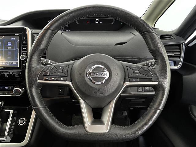 セレナ ハイウェイスター　Ｖセレクション　純正ＳＤナビ／両側パワスラ／全方位カメラ／コーナーセンサー／パーキングアシスト／アイドリングストップ／オートライト／オートマチックハイビーム／ビルトインＥＴＣ／ドラレコ／チップアップシート（4枚目）