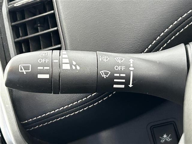 セレナ ハイウェイスター　Ｖセレクション　純正ＳＤナビ／両側パワスラ／全方位カメラ／コーナーセンサー／パーキングアシスト／アイドリングストップ／オートライト／オートマチックハイビーム／ビルトインＥＴＣ／ドラレコ／チップアップシート（8枚目）