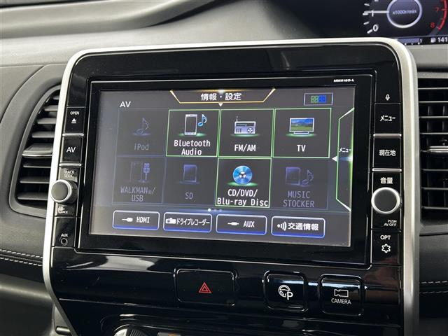 セレナ ハイウェイスター　Ｖセレクション　純正ＳＤナビ／両側パワスラ／全方位カメラ／コーナーセンサー／パーキングアシスト／アイドリングストップ／オートライト／オートマチックハイビーム／ビルトインＥＴＣ／ドラレコ／チップアップシート（11枚目）