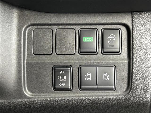 セレナ ハイウェイスター　Ｖセレクション　純正ＳＤナビ／両側パワスラ／全方位カメラ／コーナーセンサー／パーキングアシスト／アイドリングストップ／オートライト／オートマチックハイビーム／ビルトインＥＴＣ／ドラレコ／チップアップシート（14枚目）