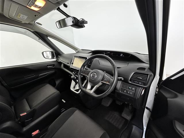 セレナ ハイウェイスター　Ｖセレクション　純正ＳＤナビ／両側パワスラ／全方位カメラ／コーナーセンサー／パーキングアシスト／アイドリングストップ／オートライト／オートマチックハイビーム／ビルトインＥＴＣ／ドラレコ／チップアップシート（18枚目）