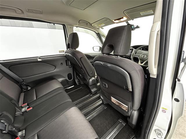 セレナ ハイウェイスター　Ｖセレクション　純正ＳＤナビ／両側パワスラ／全方位カメラ／コーナーセンサー／パーキングアシスト／アイドリングストップ／オートライト／オートマチックハイビーム／ビルトインＥＴＣ／ドラレコ／チップアップシート（22枚目）