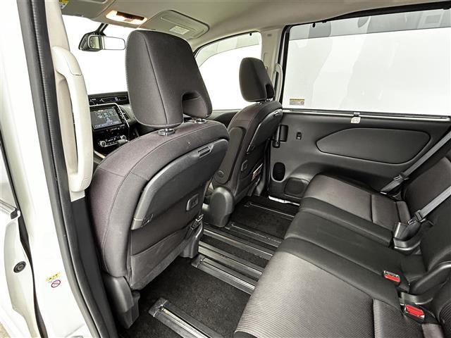 セレナ ハイウェイスター　Ｖセレクション　純正ＳＤナビ／両側パワスラ／全方位カメラ／コーナーセンサー／パーキングアシスト／アイドリングストップ／オートライト／オートマチックハイビーム／ビルトインＥＴＣ／ドラレコ／チップアップシート（24枚目）