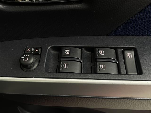 タンク カスタムG-T 純正SDナビ(BT/CD/フルセグ)/クルーズコントロール/アイドリングストップ/バックカメラ/オートライト/コーナーセンサー/ビルトインETC/フロアマット/プッシュスタート(16枚目)