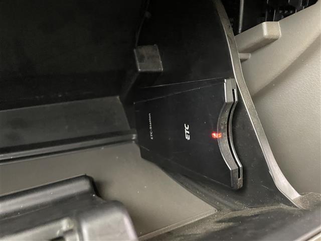 ＮＶ１００クリッパーバン ＤＸ　ルーフラック付き　社外ルームミラー型ドライブレコーダー　社外アルミホイル１２インチ　ＭＴモード　パワーステアリング　純正オーディオ（7枚目）