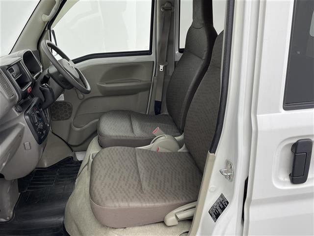 ＮＶ１００クリッパーバン ＤＸ　ルーフラック付き　社外ルームミラー型ドライブレコーダー　社外アルミホイル１２インチ　ＭＴモード　パワーステアリング　純正オーディオ（20枚目）