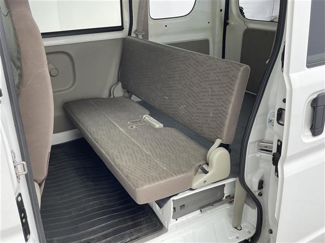 ＮＶ１００クリッパーバン ＤＸ　ルーフラック付き　社外ルームミラー型ドライブレコーダー　社外アルミホイル１２インチ　ＭＴモード　パワーステアリング　純正オーディオ（22枚目）